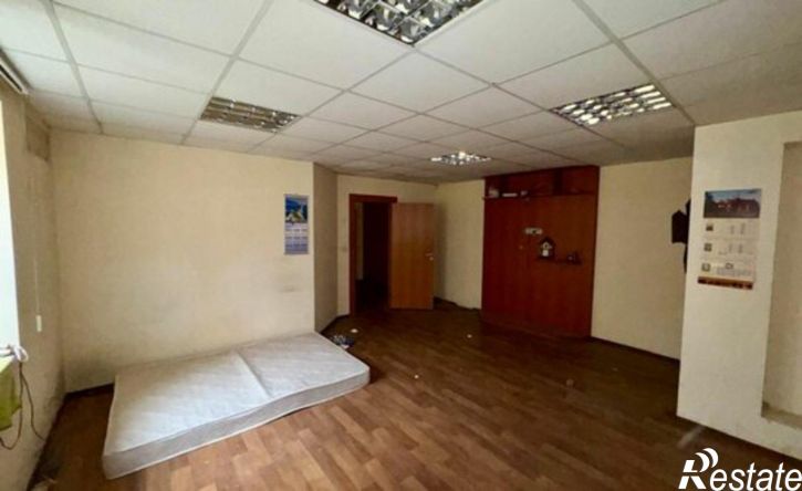 4-комн квартира улица Карбышева, 5,  д. 5