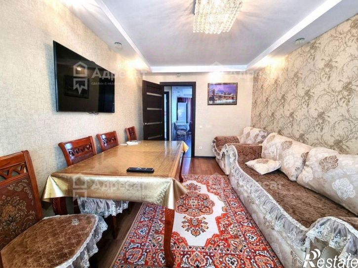 3-комн квартира улица 40 лет Победы, 90,  д. 90