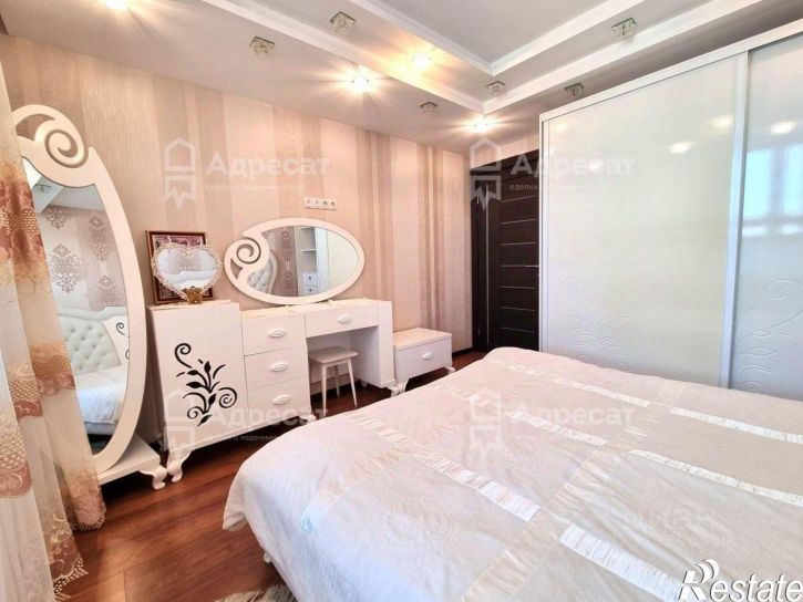 3-комн квартира улица 40 лет Победы, 90,  д. 90