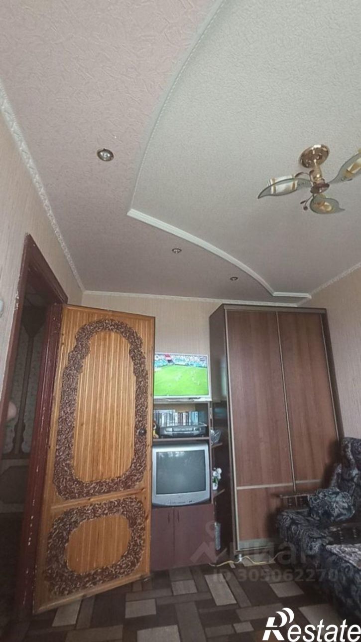 3-комн квартира улица Карбышева, 15,  д. 15