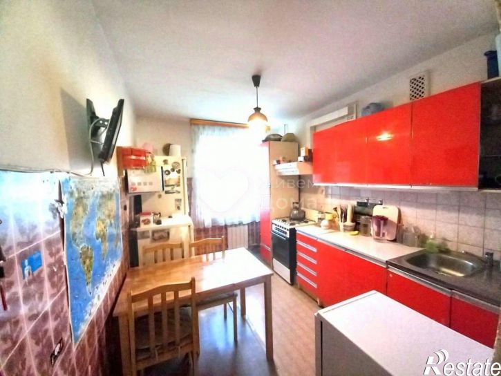 4-комн квартира улица Волжской Военной Флотилии, 86,  д. 86