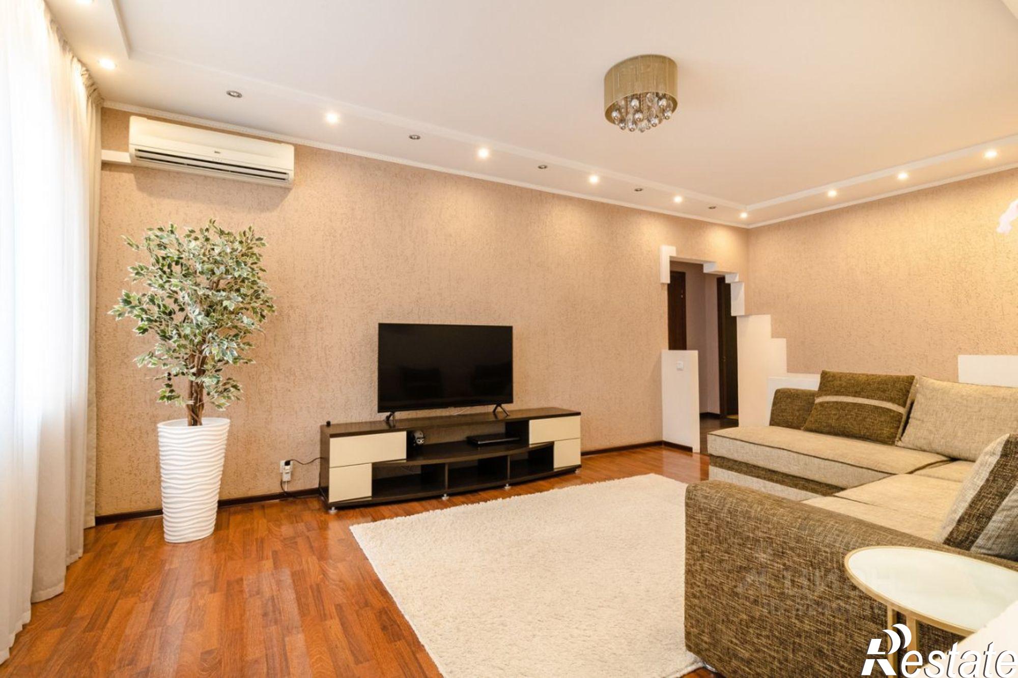 Купить квартиру за 6 370 000 рублей на улица Мира, 150А