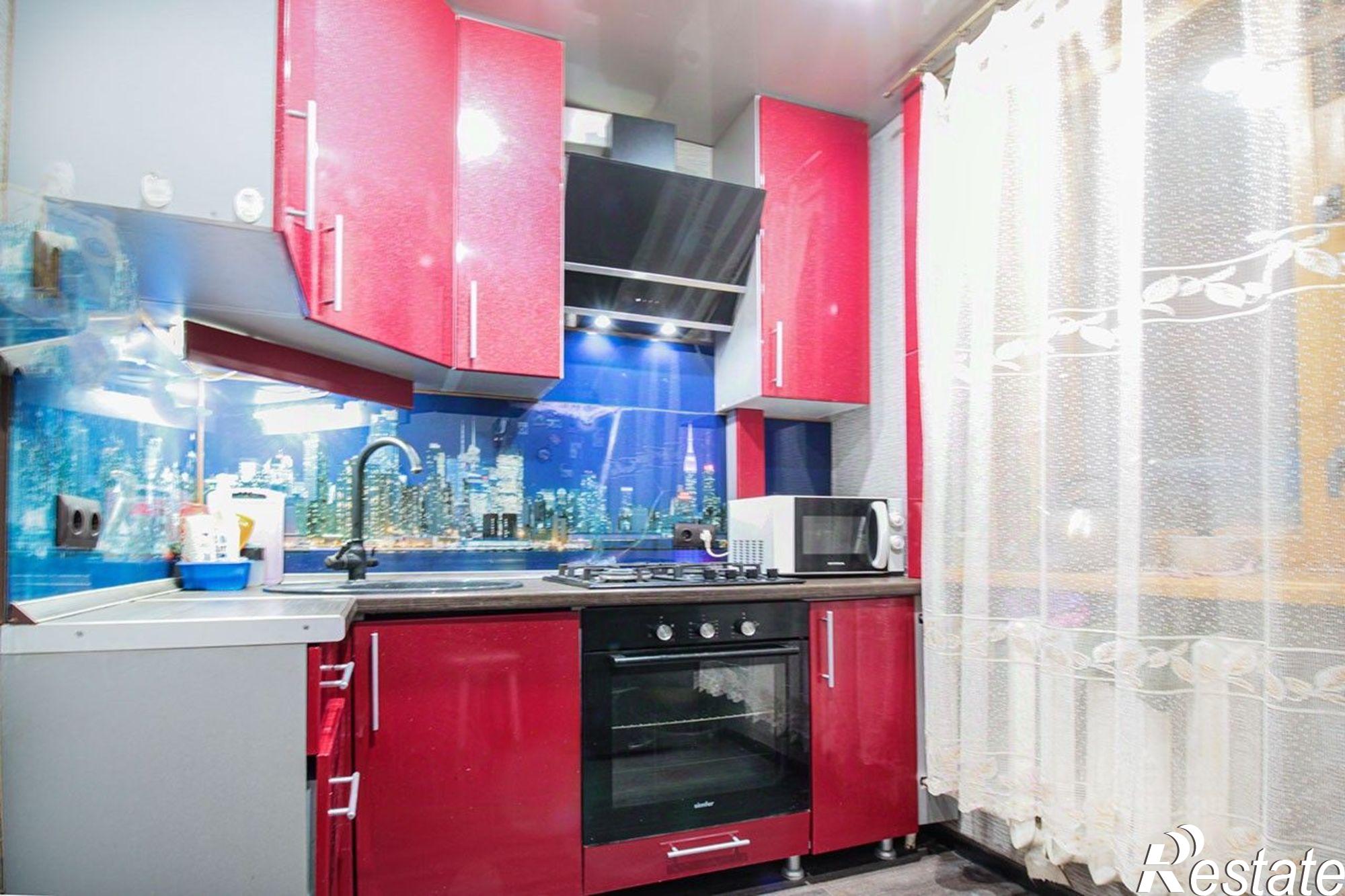 Купить квартиру за 3 320 000 рублей на Молодёжная улица, 36