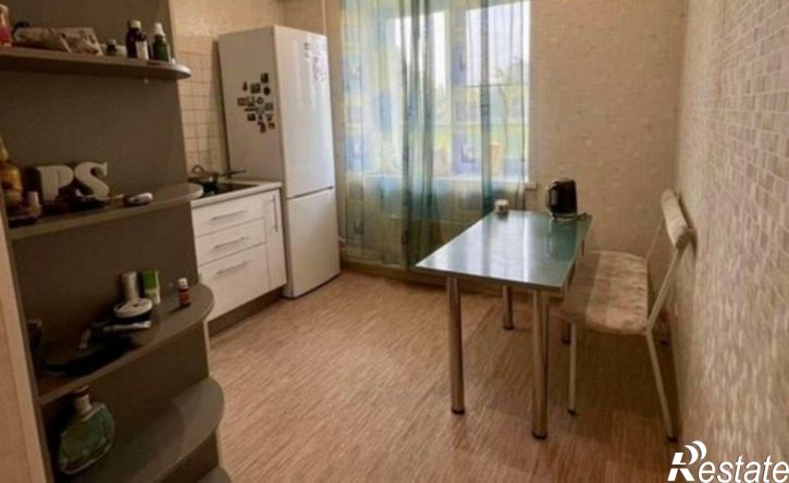 2-комн квартира улица Александрова, 43,  д. 43