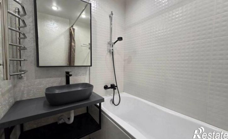 3-комн квартира улица Мира, 150,  д. 150