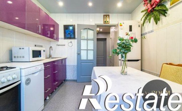 2-комн квартира улица Клавы Нечаевой, 8,  д. 8