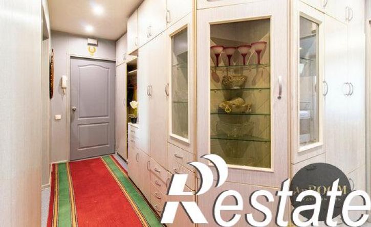 2-комн квартира улица Клавы Нечаевой, 8,  д. 8